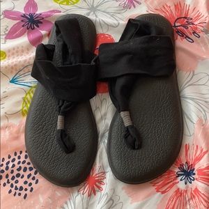 SANUK STAP SANDALS
